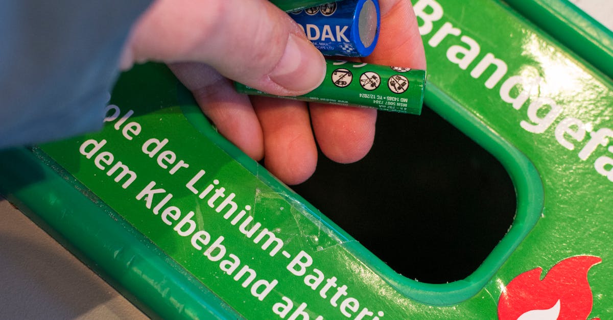 How to Dispose of Disposable Vapes Safely: Batteries, Recycling, and What Not to Do